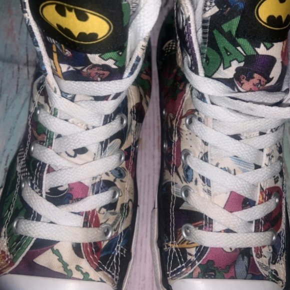 Youth Size 3 Vintage Batman Converse - Picture 5 of 6